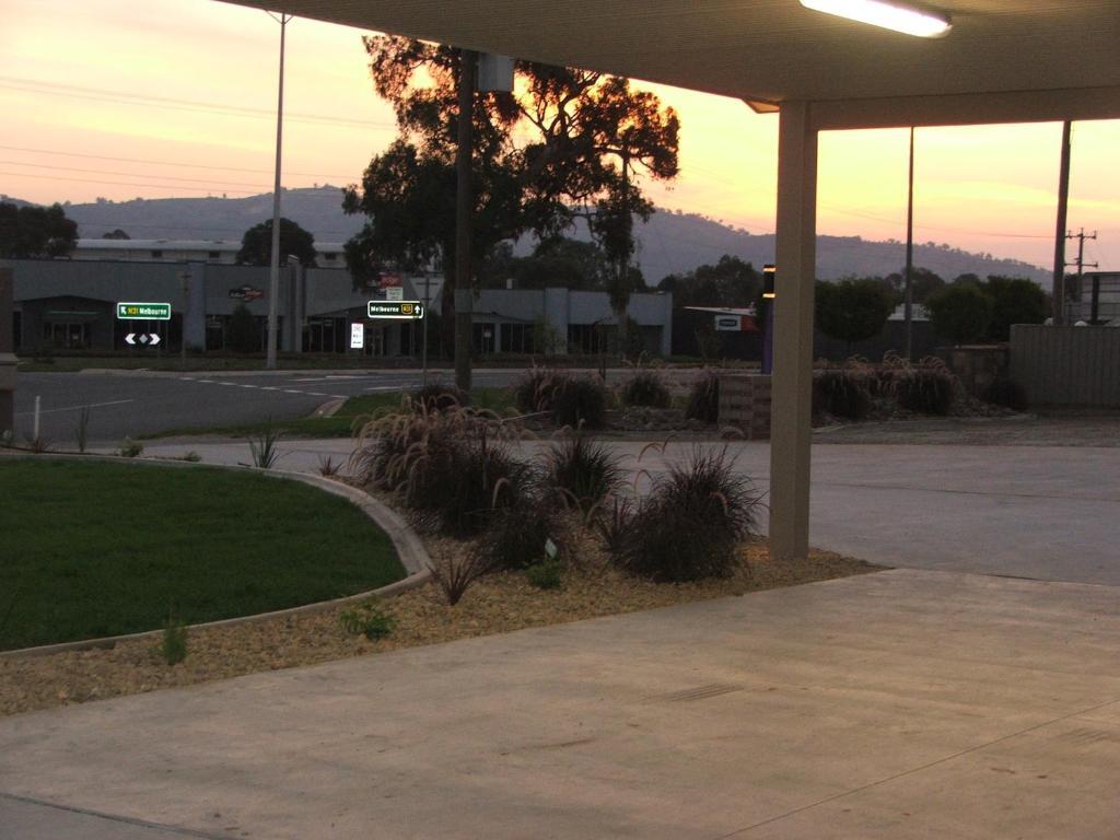 Murray Valley Motel Wodonga Kültér fotó